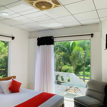 Hotel Cassia Udawalawe Zimmer foto
