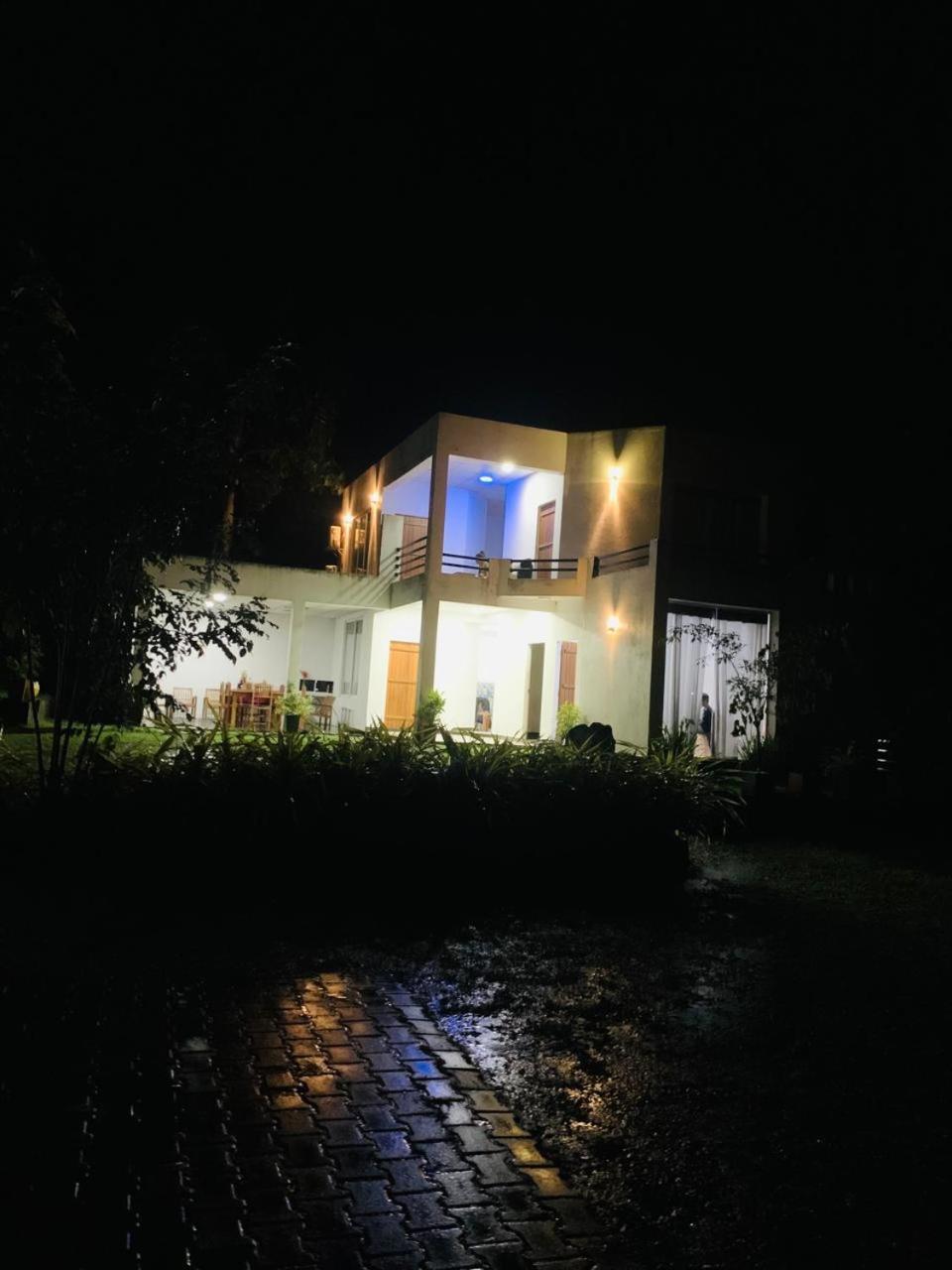 Hotel Cassia Udawalawe Exterior foto