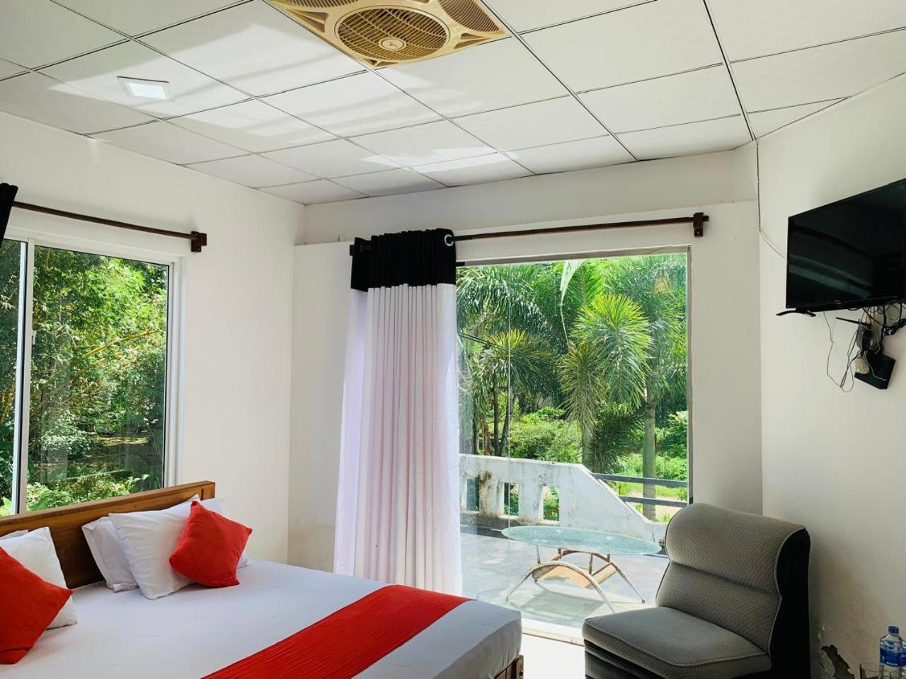 Hotel Cassia Udawalawe Zimmer foto